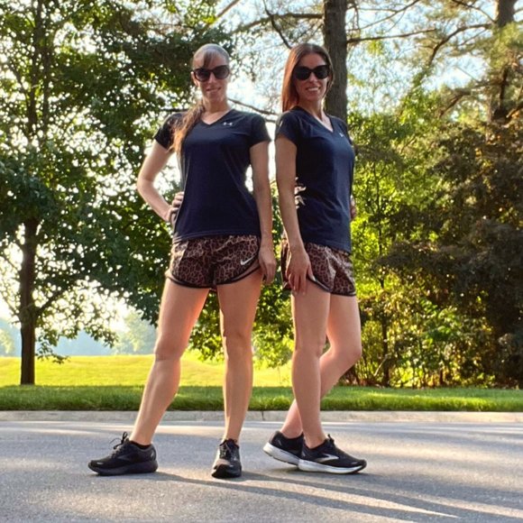 ๐น๐น MEET THE POSHERS ๐น๐น - Picture 6 of 11